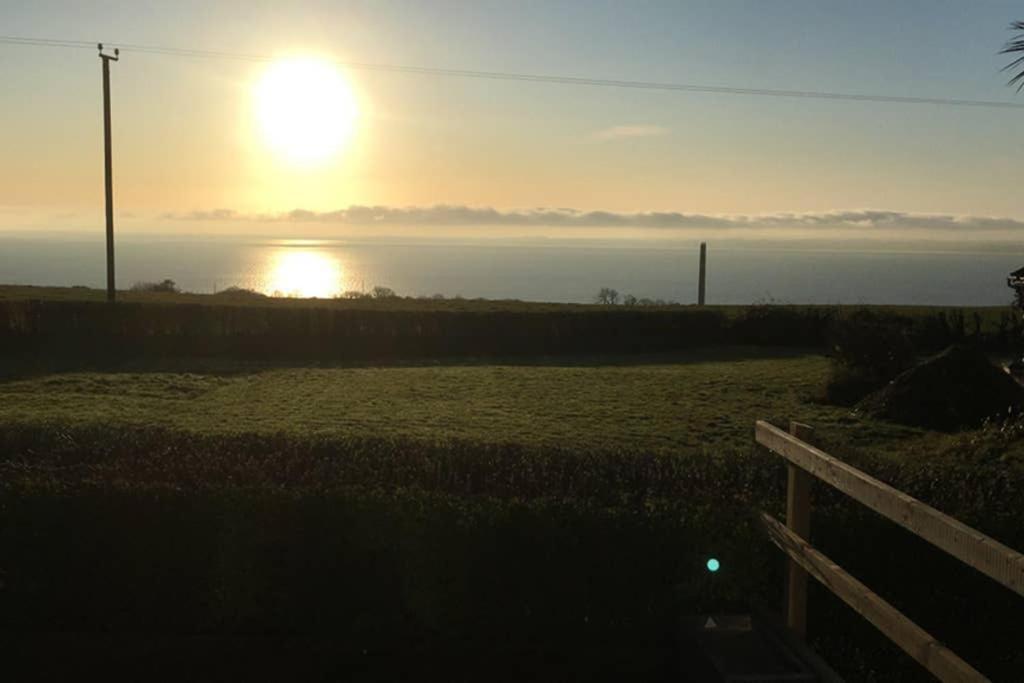 Whitehead Holiday Cottage Bagian luar foto