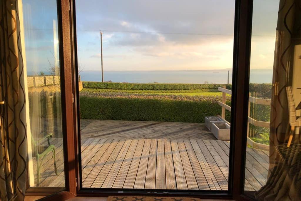 Whitehead Holiday Cottage Bagian luar foto